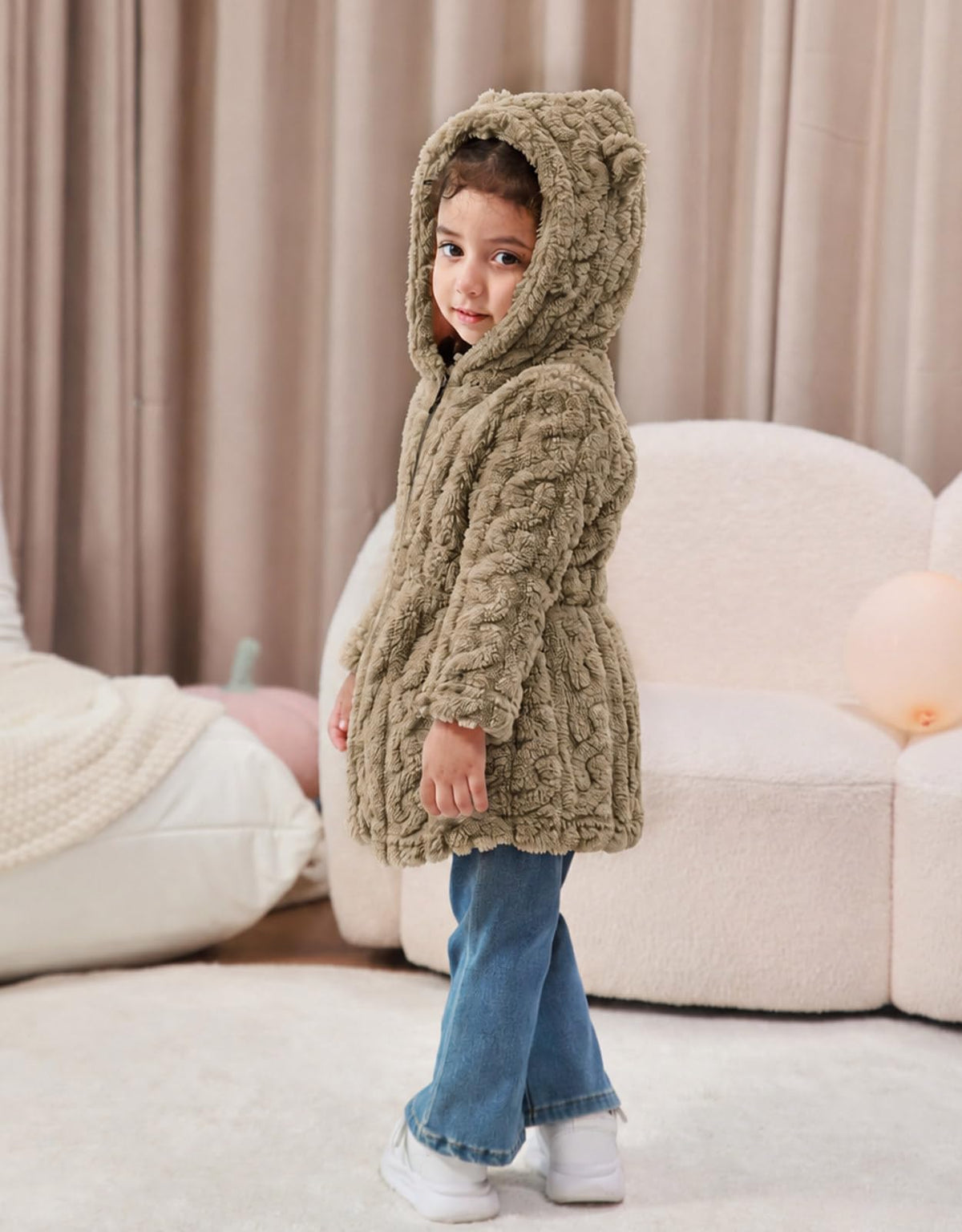 Lanbubble Girls Winter Coat - Plush Cable Jacquard Hooded Jacket with Bear Ears for 3-6Y